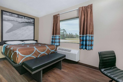 Super 8 by Wyndham Moss Point image 45