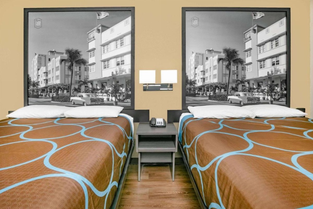 Super 8 by Wyndham Moss Point Image 6